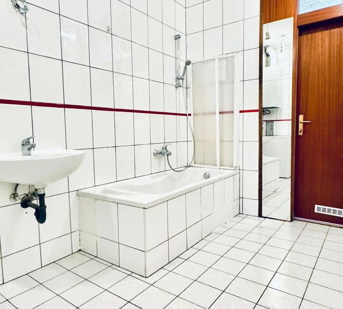 5Br Shared Apt Ideal For Groups 7 Min To Westbahnhof Vienna 0*,
