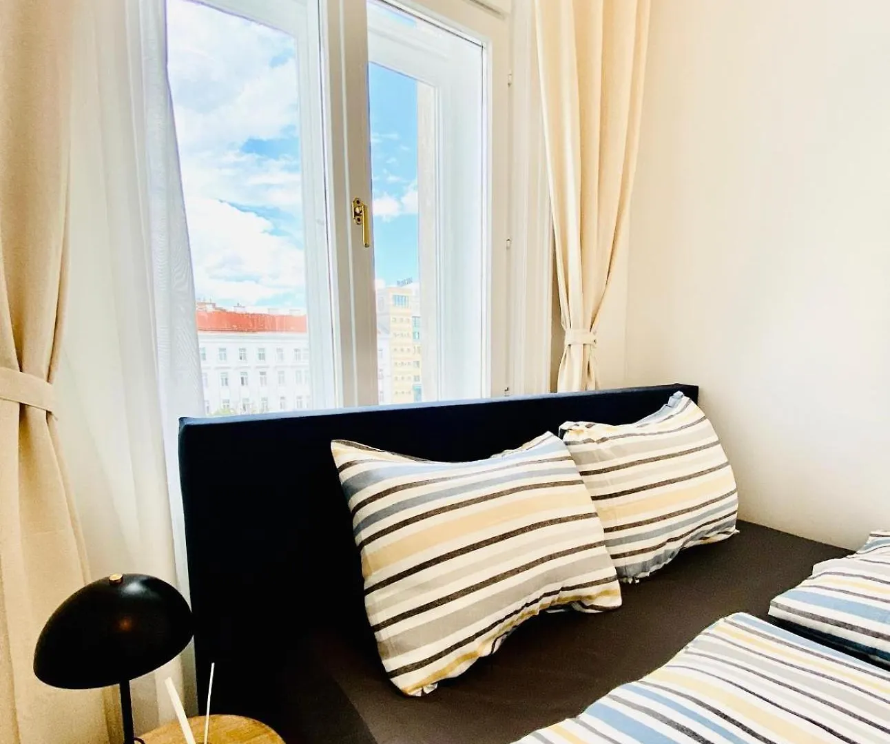 5Br Shared Apt Ideal For Groups 7 Min To Westbahnhof Vienna Austria