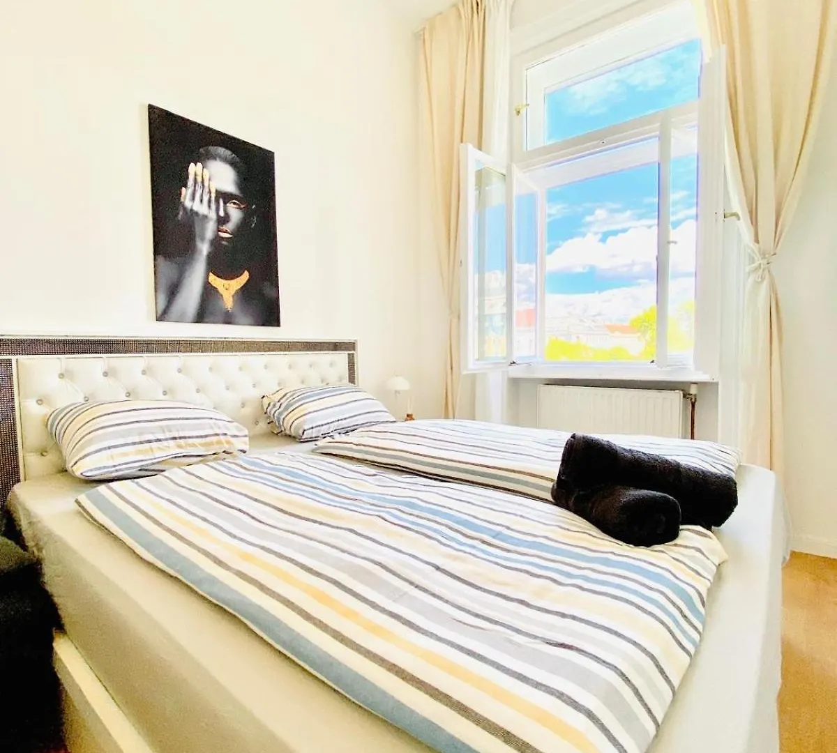 5Br Shared Apt Ideal For Groups 7 Min To Westbahnhof Vienna 0*,  Austria